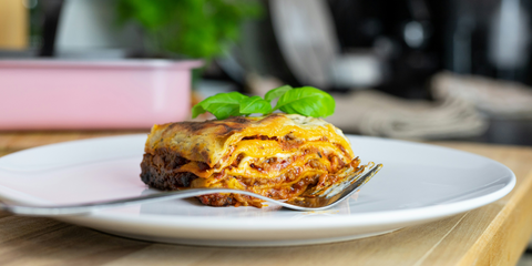 Easy & Flavorful Vegetarian Spinach and Veggie Lasagna Recipe - A Nutritious Twist on an Italian Classic!